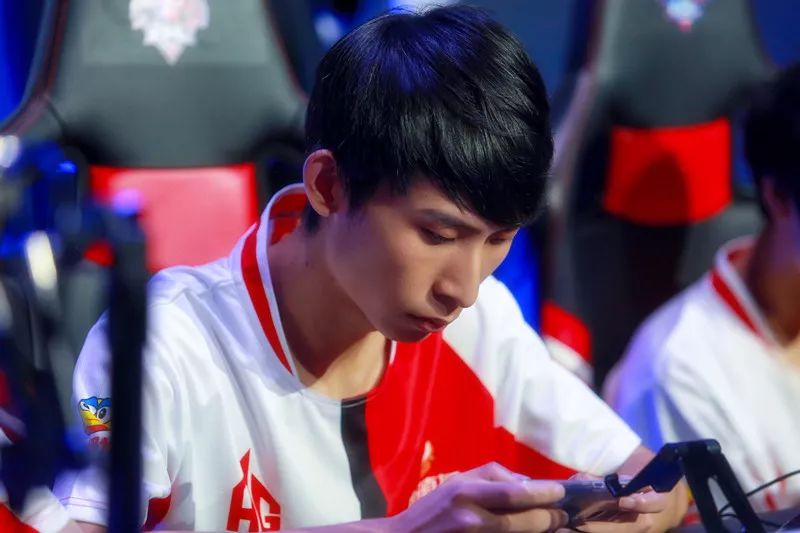 apEX谈到 Vitality 的挣扎：“总体来说，这有点令人沮丧，但这就是CS。”