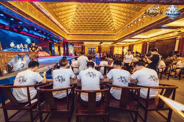 3DMAX 和 Astralis 晋级 IEM Cologne 2025 主舞台